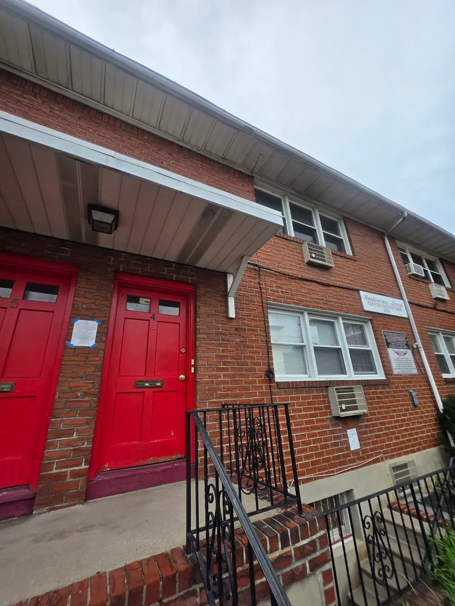 4325 Meadowview Ave #204, North Bergen, NJ 07047 - #2