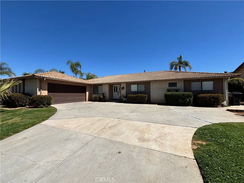 205 Ford Street, Redlands, CA 92374 - Image #1