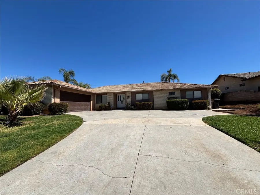 205 Ford Street, Redlands, CA 92374 - Image #2