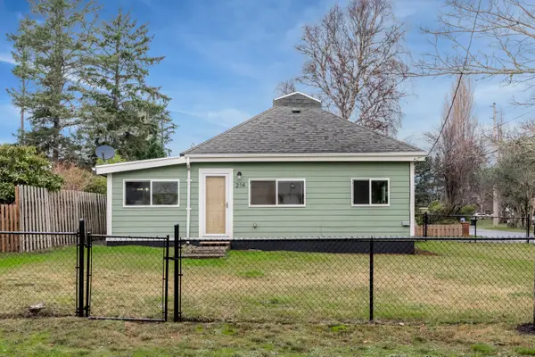 214 17th Street Ne, Long Beach, WA 98631