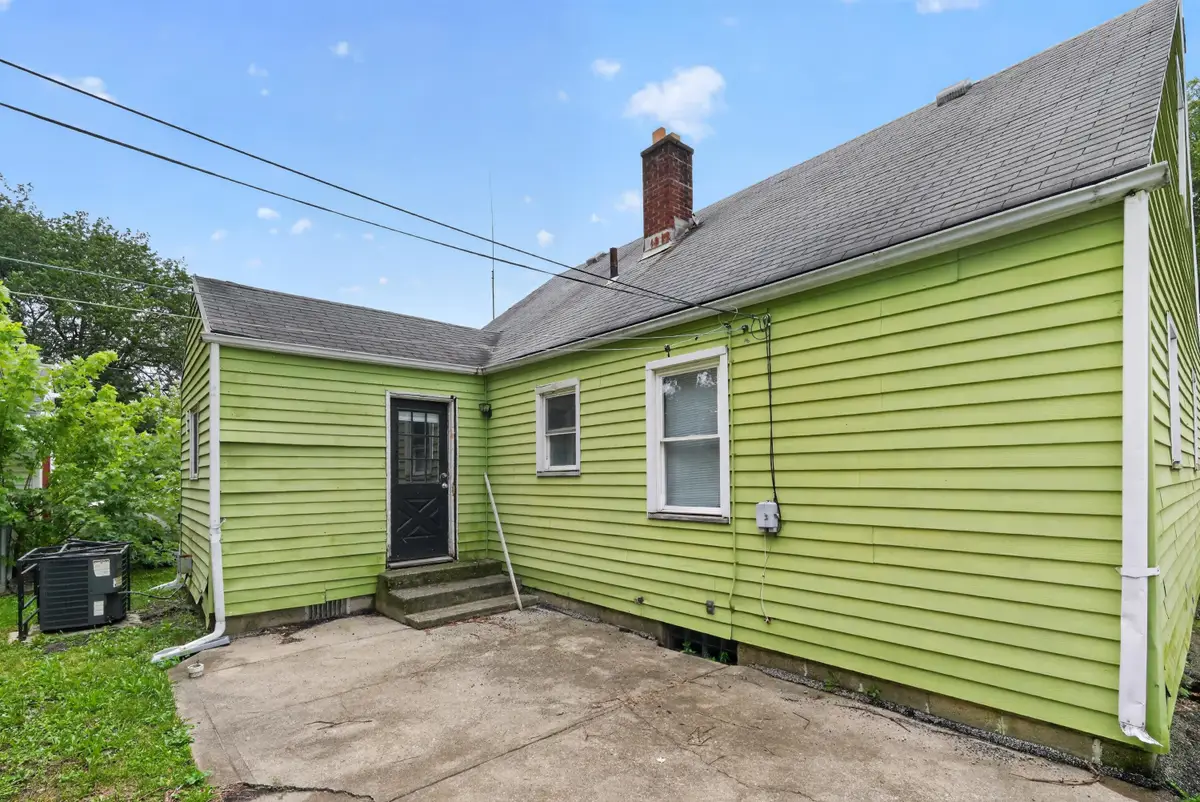 584 S Ashburton Road, Columbus, OH 43213 - #1