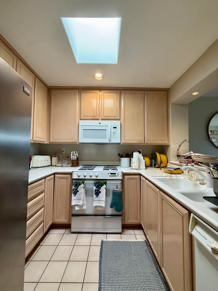 453 Por La Mar Circle, Santa Barbara, CA 93103 - #3