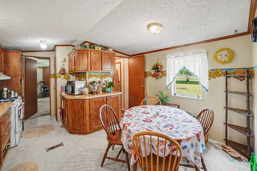 9365 W North County Line, Shepherd, MI 48883 - #3
