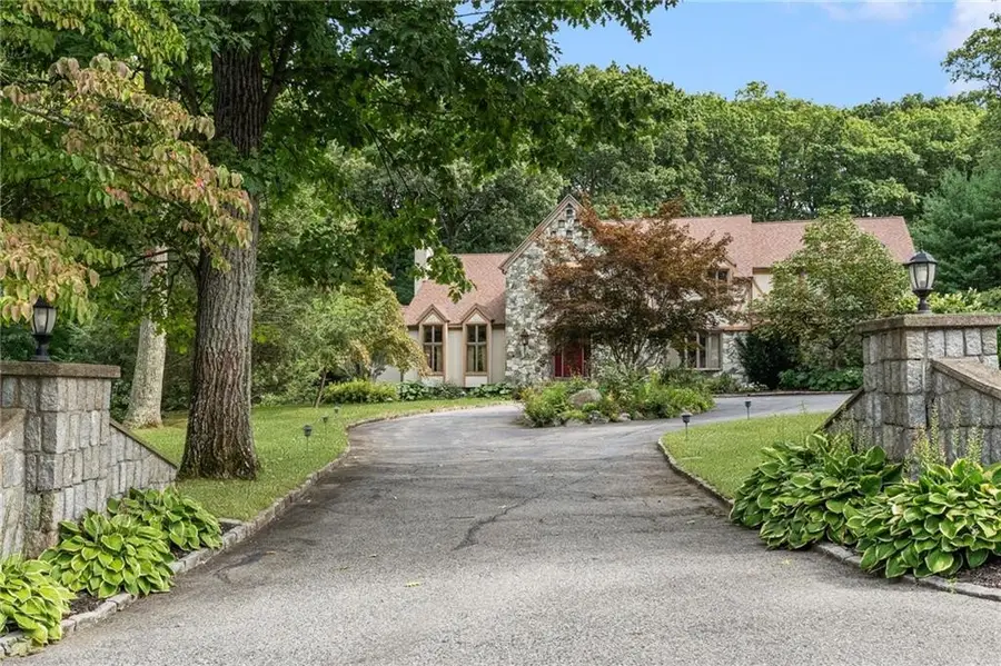 2 Lancers Lane, Lincoln, RI 02865 - #3