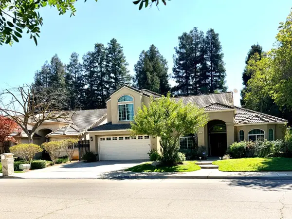 1555 E Emerald Avenue, Fresno, CA 93720