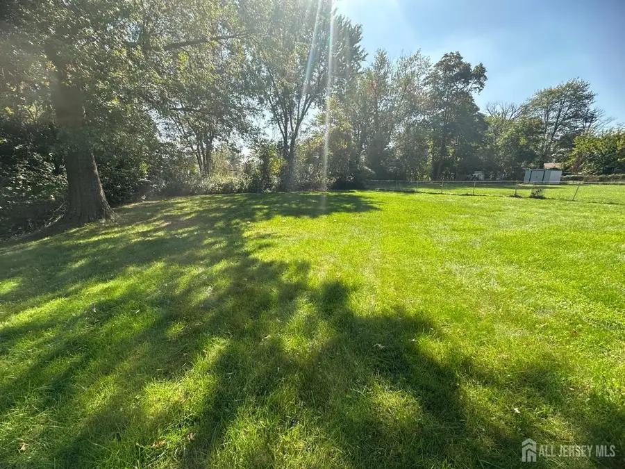 9 holly Road, Iselin, NJ 08830 - #3