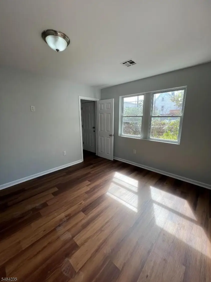 190 Jefferson St, Newark, NJ 07105-1622 - #3