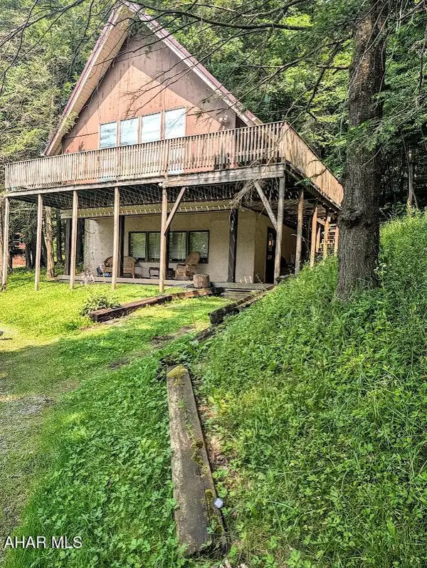 198 Blue Knob Road, Portage, PA 15946