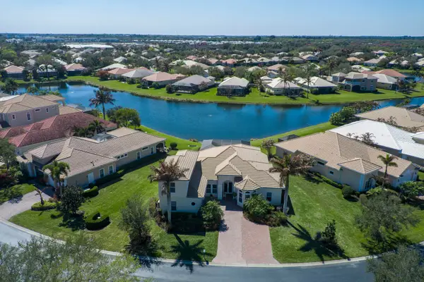 1070 River Wind Circle, Vero Beach, FL 32967