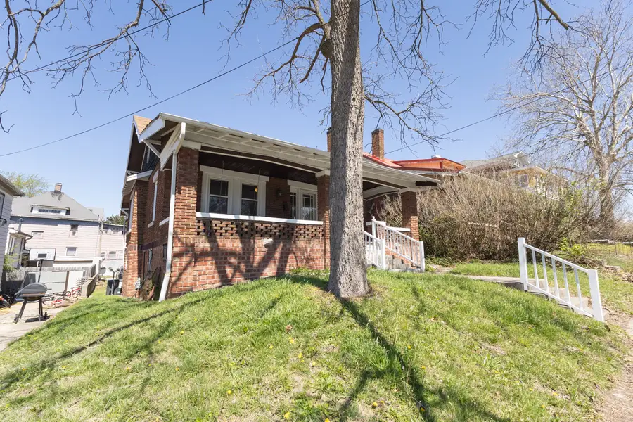 625 Fisk Ave., Moberly, MO 65270 - #2