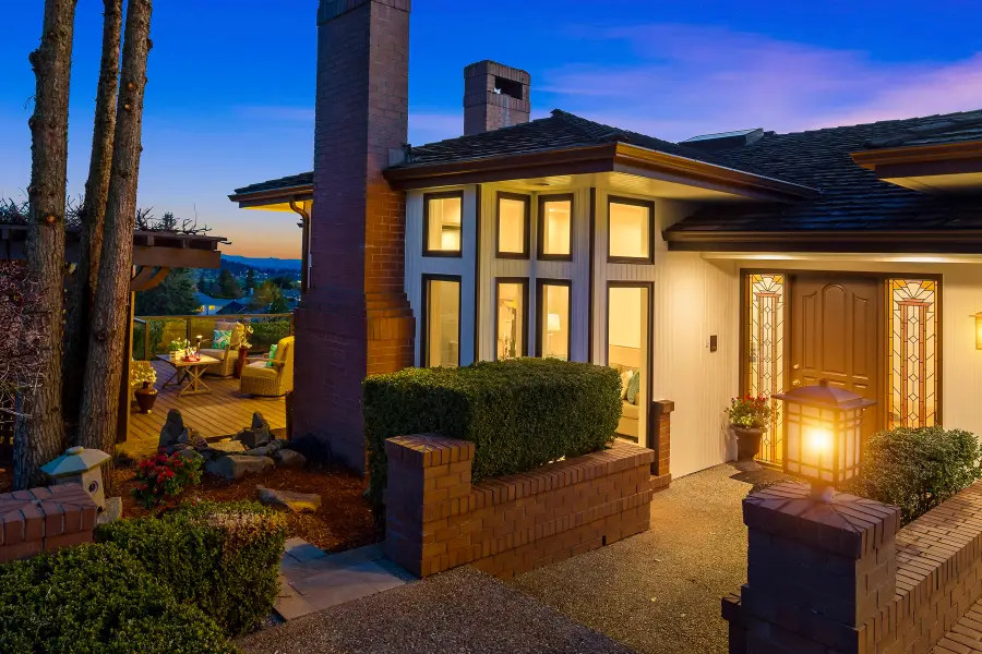 5425 156th Avenue Se, Bellevue, WA 98006 - #2