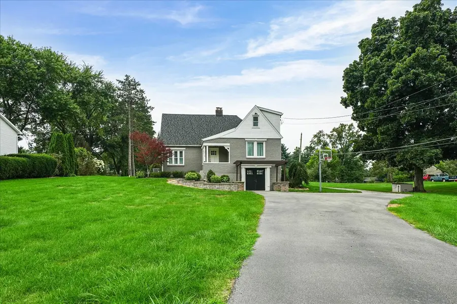 214 W Joliet Road, Valparaiso, IN 46385 - #2