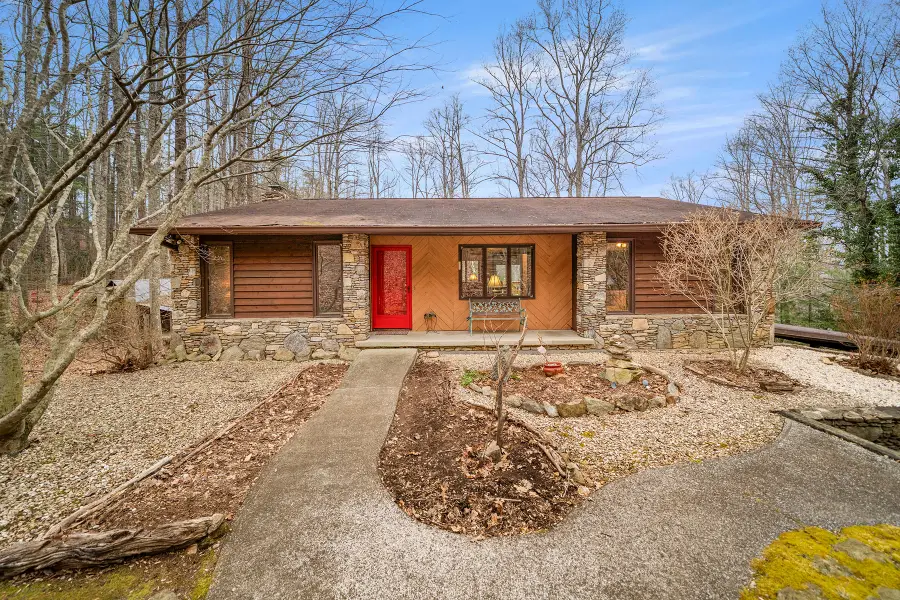 45 Crescent Drive, Hendersonville, NC 28739 - #3