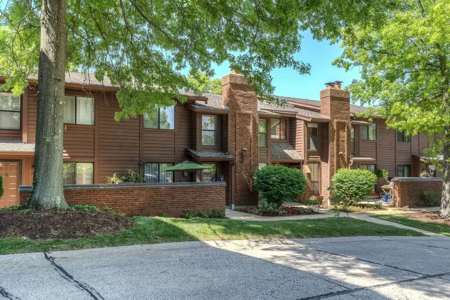 1940 Meadowtree Lane #1, Kirkwood, MO 63122 - Image #3