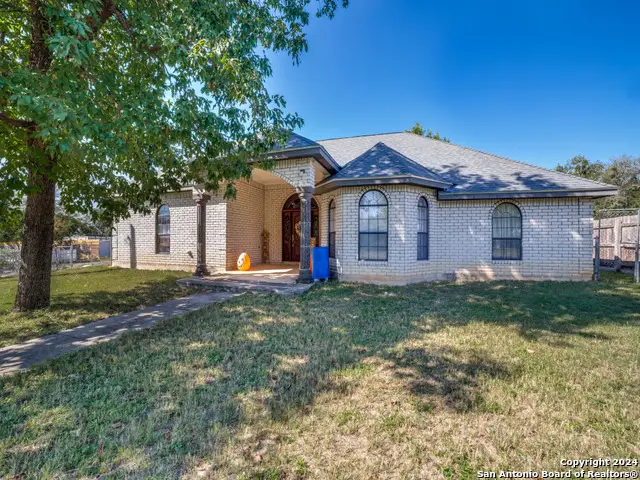 403 Hackberry, Bandera, TX 78003 - Image #1