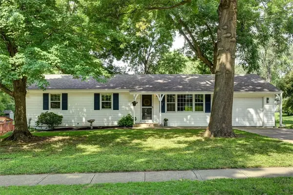 8812 Lowell Avenue, Overland Park, KS 66212