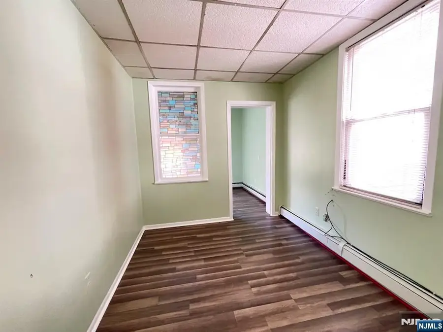 239 Stuyvesant Avenue , 2, Lyndhurst, NJ 07071 - #3