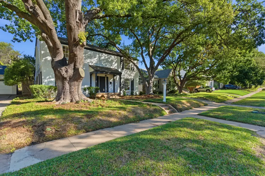 4224 Pershing Avenue, Fort Worth, TX 76107 - Image #2