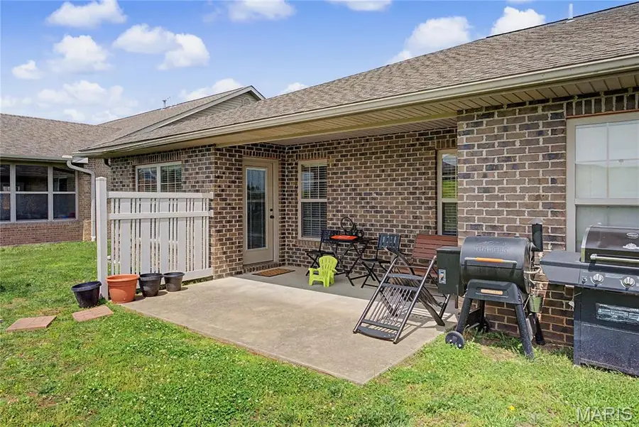 429/431 W Deerwood Drive, Jackson, MO 63755 - #2