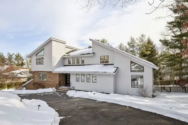 15 LAWRENCE WAY, Cedar Grove, NJ 07009