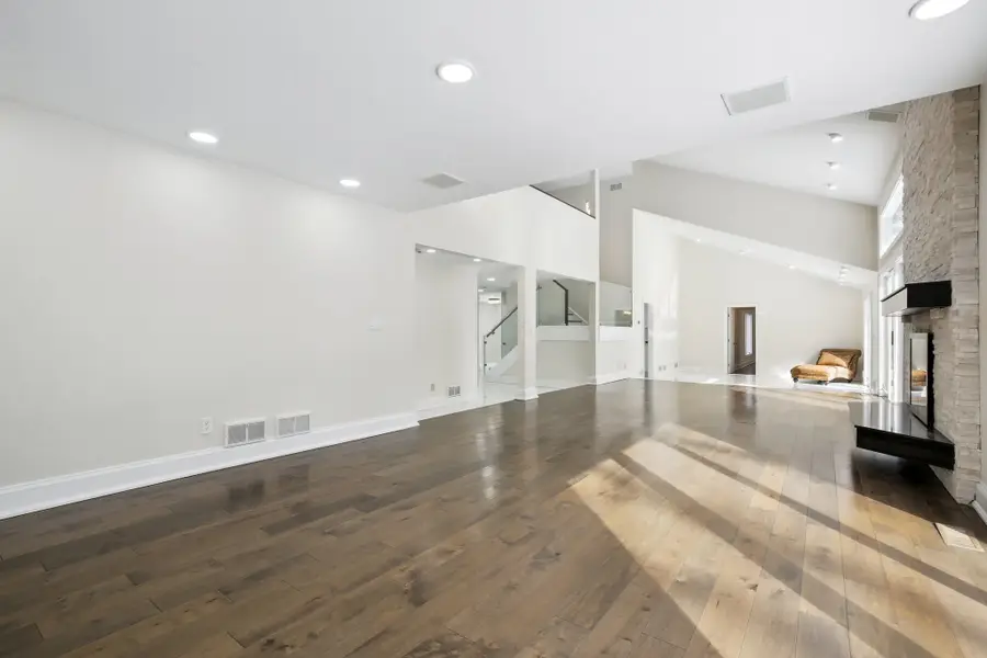 15 Lawrence Way, Cedar Grove, NJ 07009 - #3