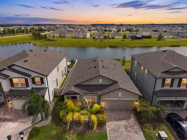 2952 Marine Grass Dr, Wimauma, FL 33598