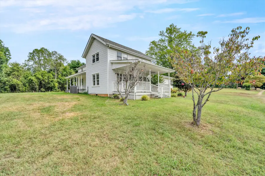 202 Chestnut Lane, Amherst, VA 24521 - #2