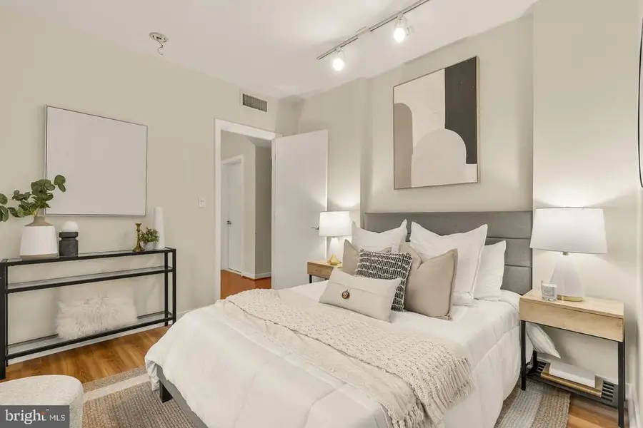 3534 10th Street NW , 200, Washington, DC 20010 - #3