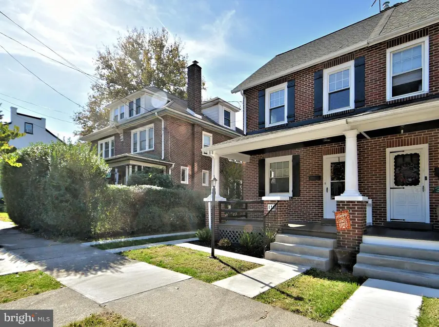 126 Starr St, Phoenixville, PA 19460 - #3