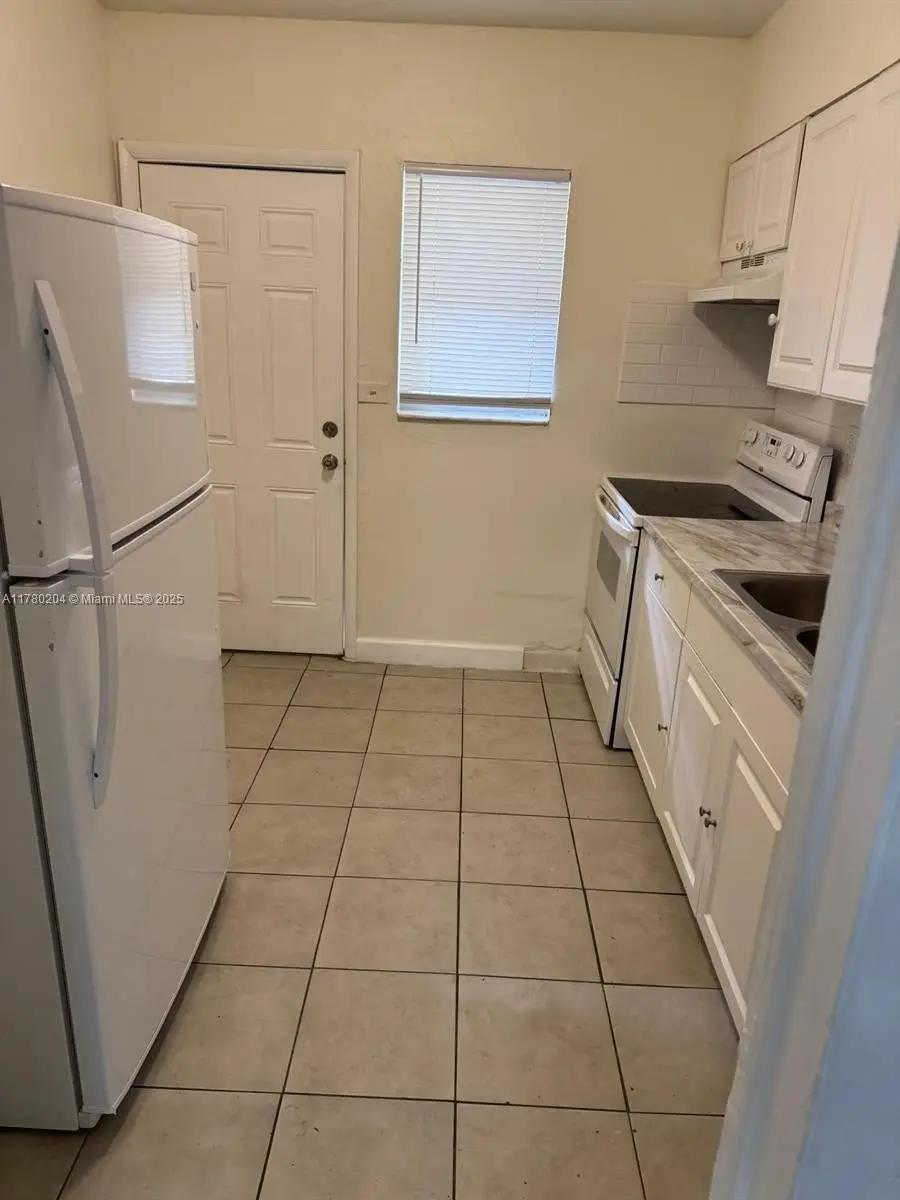 1855 NW 43rd St #1855, Miami, FL 33142 - Image #2