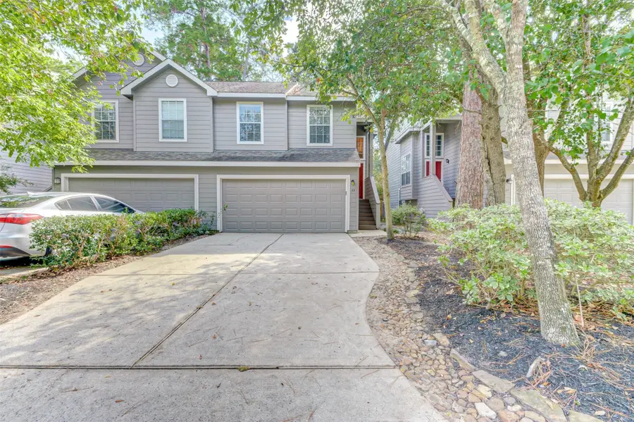 23 S Villa Oaks Drive, The Woodlands, TX 77382 - #2