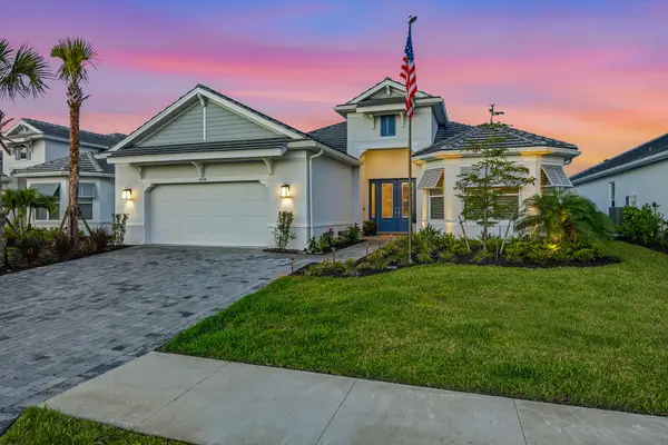 15848 Triesta Lane, Naples, FL 34114
