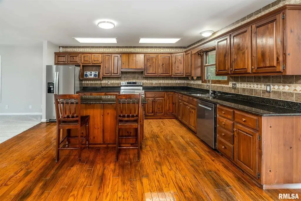 17937 Caplinger Pond Road, Marion, IL 62959 - Image #1