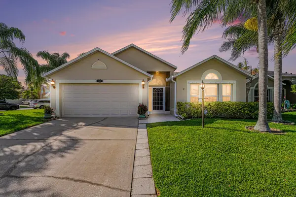 4670 Blackmore Court, Melbourne, FL 32934