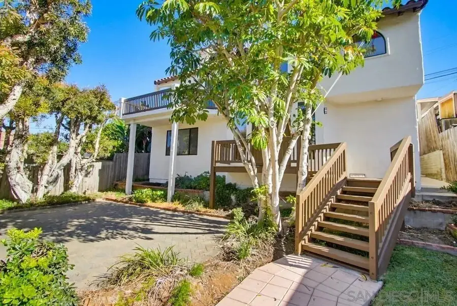 4562-64 Pescadero Ave., San Diego, CA 92107 - #3