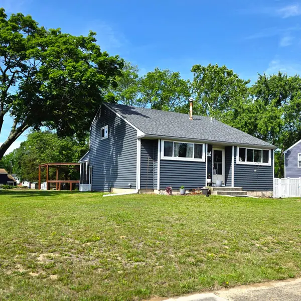 Address Withheld By Seller, MANTUA, NJ 08051
