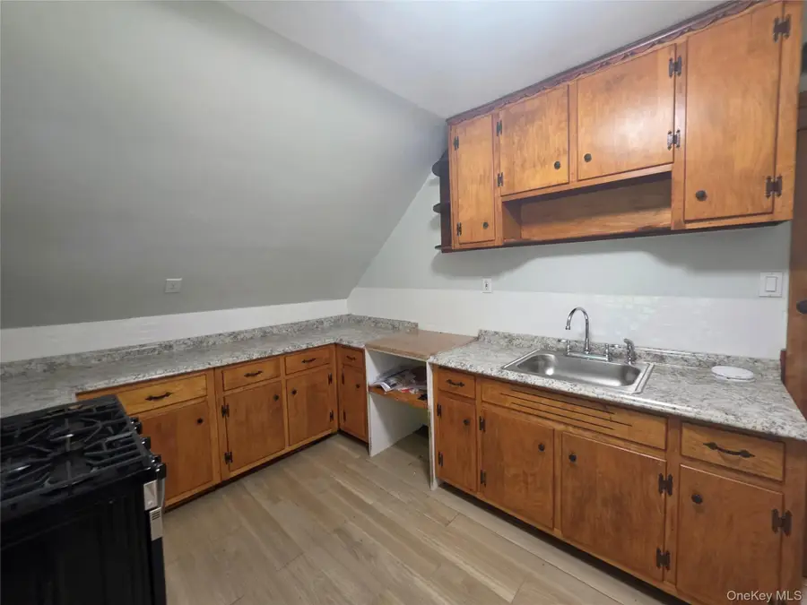 81 Waring Place #3, Yonkers, NY 10703 - #2