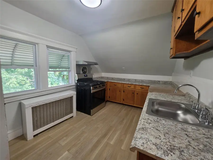 81 Waring Place #3, Yonkers, NY 10703 - #3