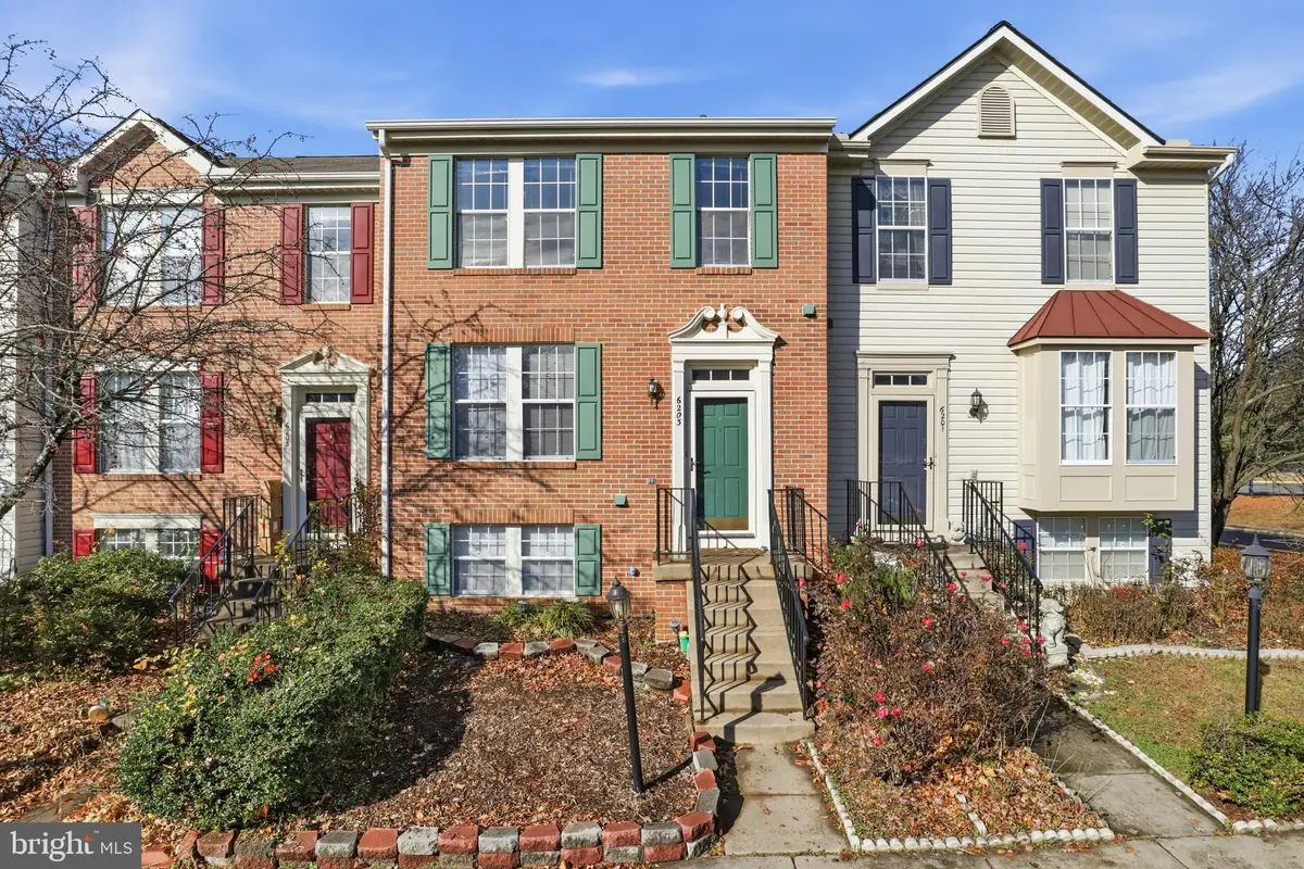 6203 Abbottsbury Row, Alexandria, VA 22315 - #1