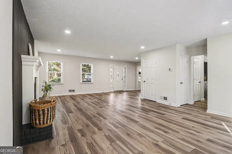 1956 Spencer Oaks Lane, Lithonia, GA 30058 - Image #3