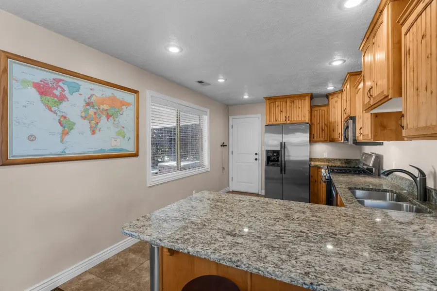 2125 E Logan Ave, Salt Lake City, UT 84108 - #3