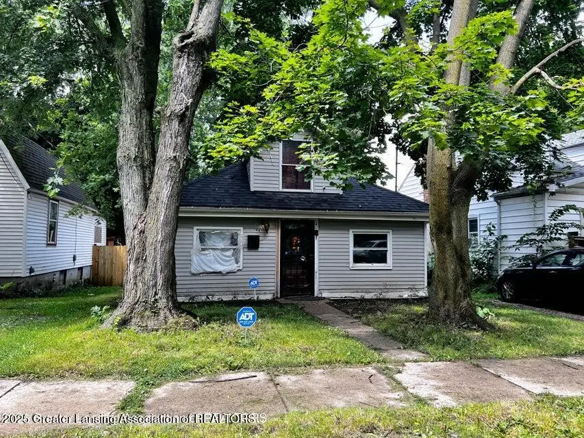 426 S Francis Avenue, Lansing, MI 48912 - Image #2
