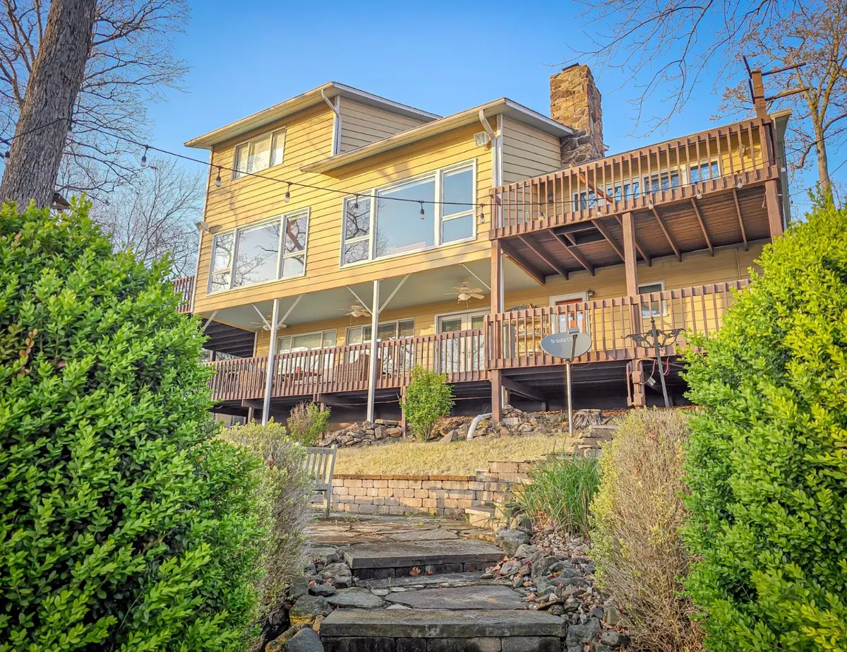 1065 Lakeshore Drive S, Goreville, IL 62939 - #1