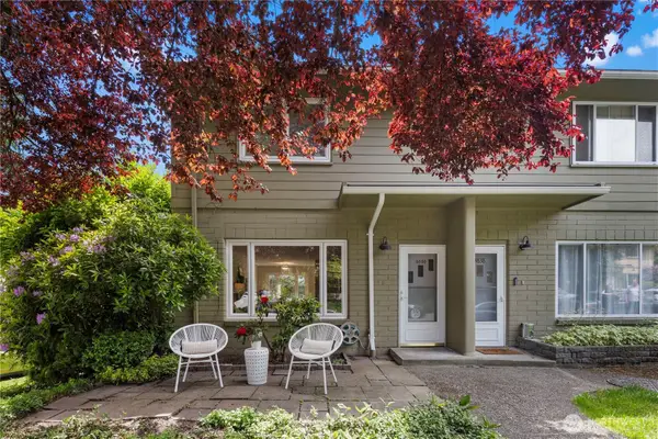 4840 Terrace Drive Ne #4840, Seattle, WA 98105