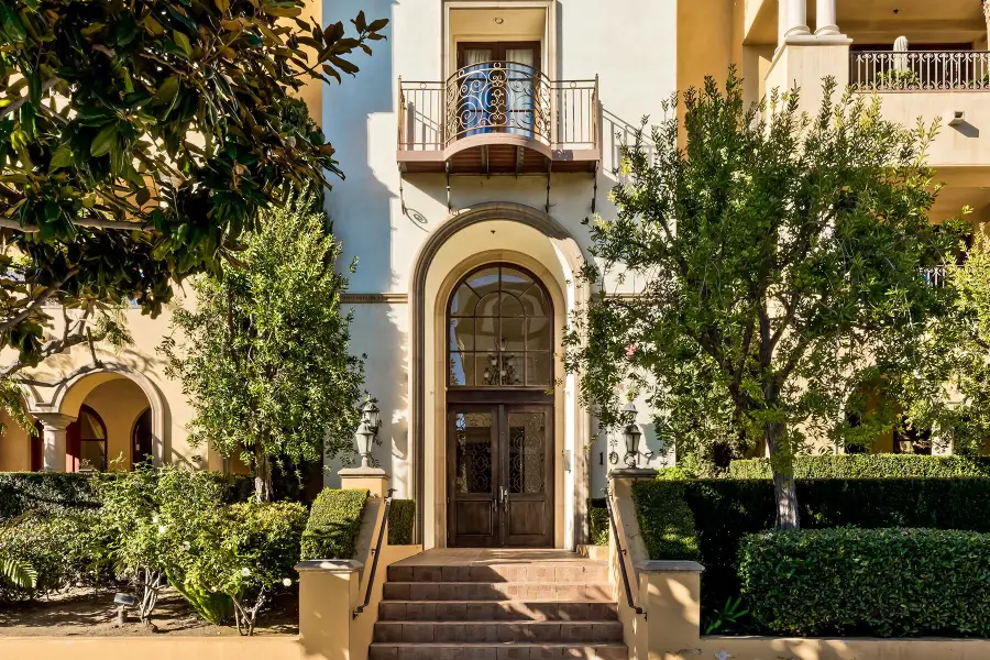 10617 Eastborne Avenue #PH1, Los Angeles, CA 90024 - #2