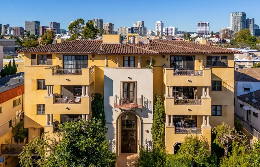 10617 Eastborne Avenue #PH1, Los Angeles, CA 90024 - #3