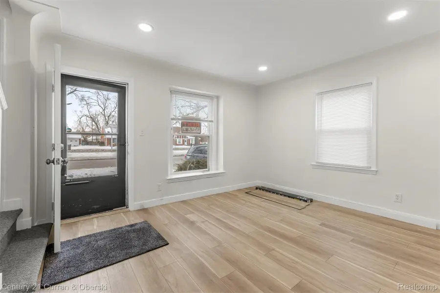 18235 Outer Drive, Dearborn, MI 48128 - #3