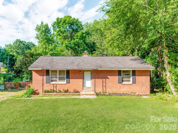 814 Wilbrown Circle, Charlotte, NC 28217