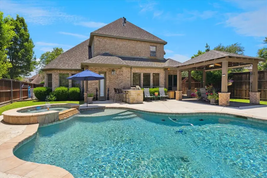 9216 Cachelle Court, North Richland Hills, TX 76182 - Image #2