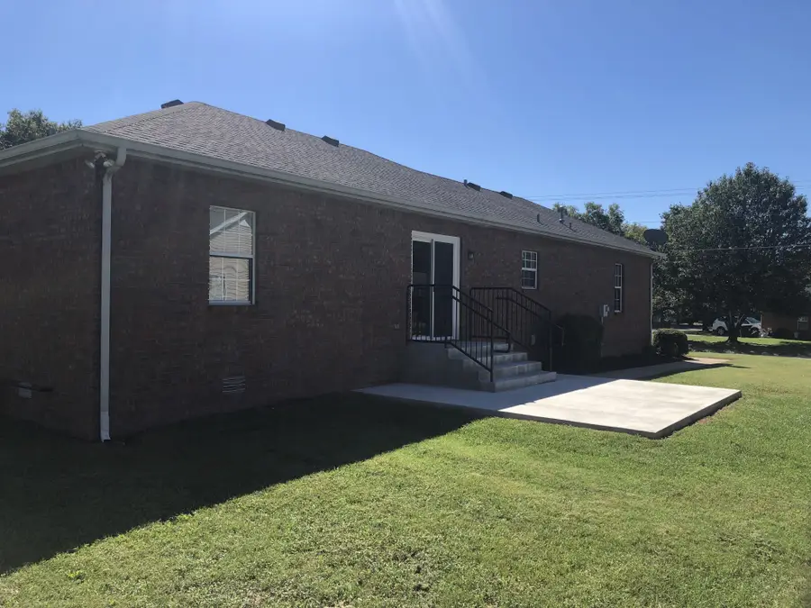 524 Autumndale Dr, Gallatin, TN 37066 - Image #2